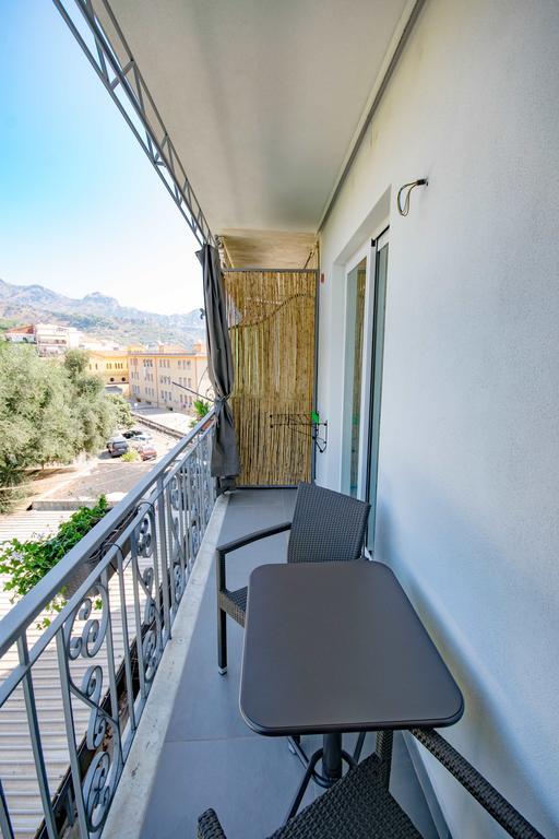 Il Muro Vecchio Studios Giardini-Naxos Buitenkant foto
